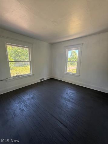 399 W Warren Avenue Youngstown OH 44511