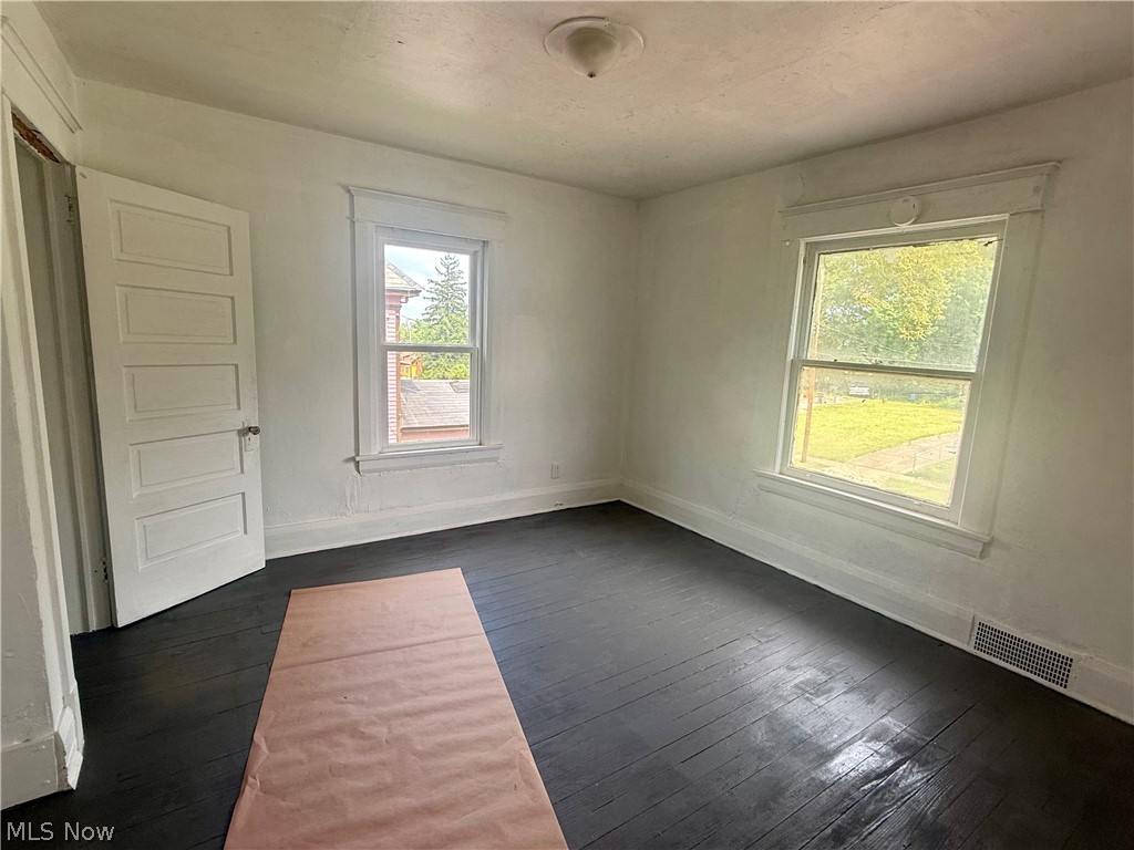 399 W Warren Avenue Youngstown OH 44511