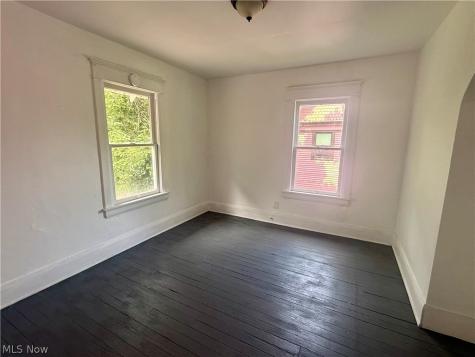 399 W Warren Avenue Youngstown OH 44511