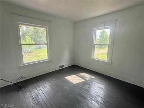 399 W Warren Avenue Youngstown OH 44511