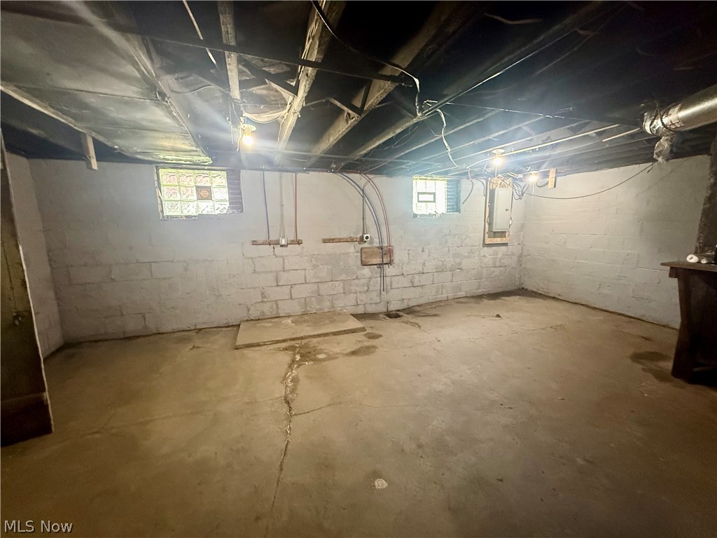 399 W Warren Avenue Youngstown OH 44511