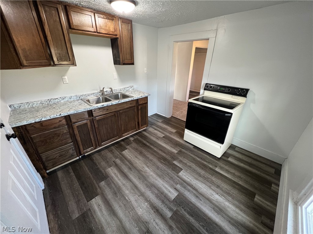 230 Van Buren Street Zanesville OH 43701