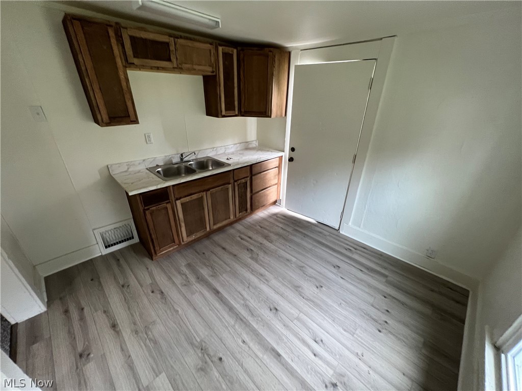 230 Van Buren Street Zanesville OH 43701