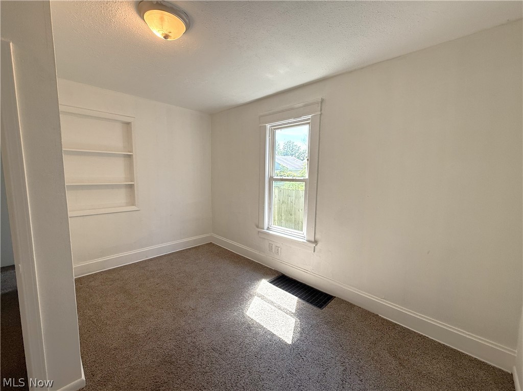 154 W Washington Street Alliance OH 44601