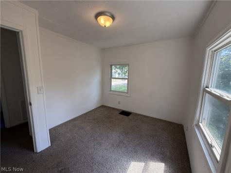 154 W Washington Street Alliance OH 44601