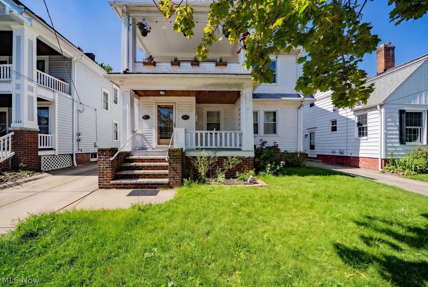 1582 Orchard Grove Avenue Lakewood OH 44107