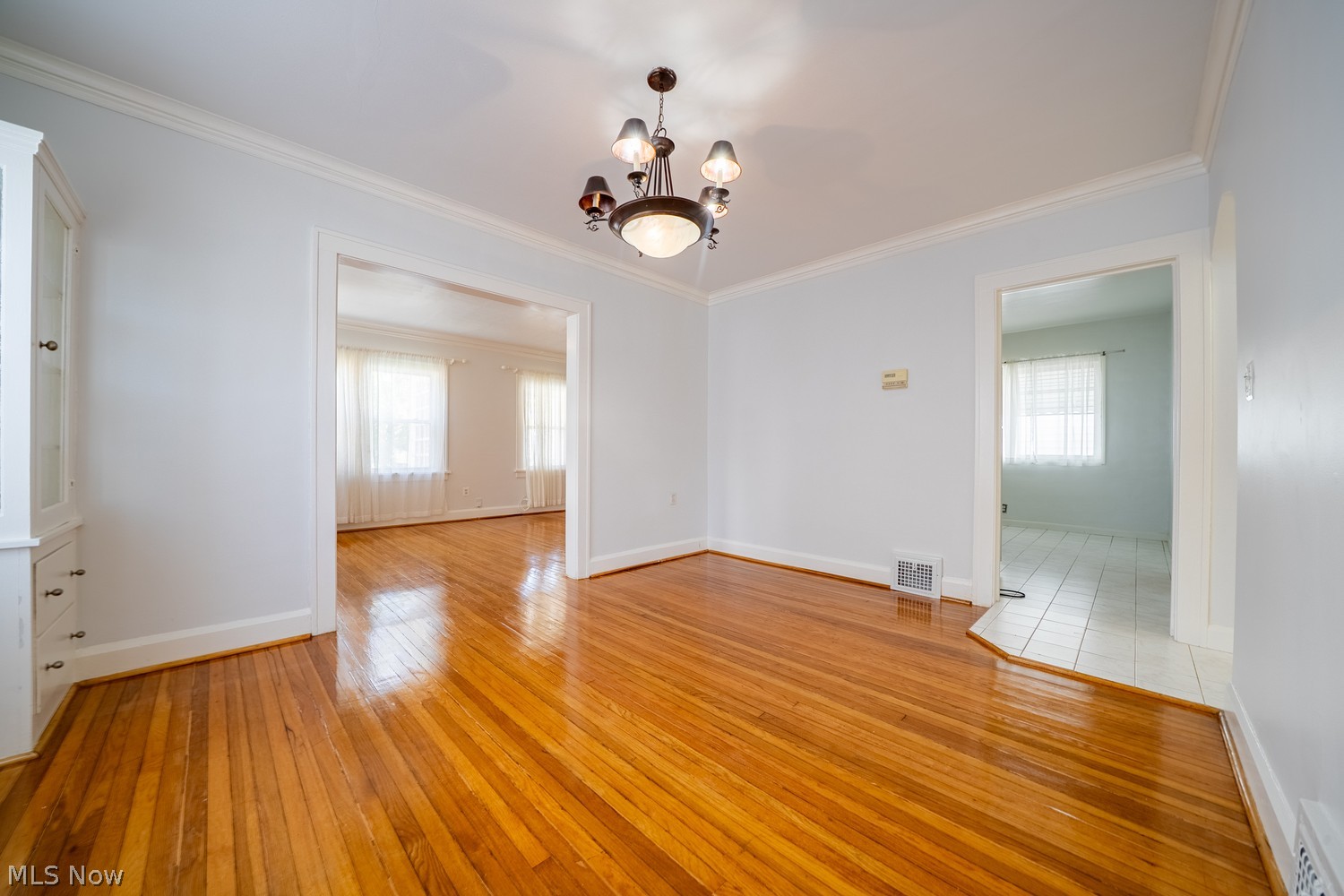 1582 Orchard Grove Avenue Lakewood OH 44107