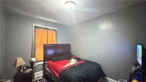 2193 W 104th Street Cleveland OH 44102