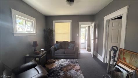 2193 W 104th Street Cleveland OH 44102