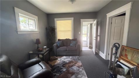 2193 W 104th Street Cleveland OH 44102