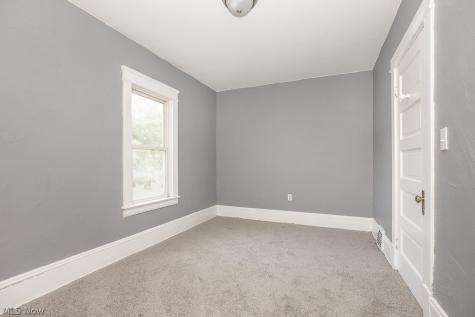 5604 Linton Avenue Cleveland OH 44105