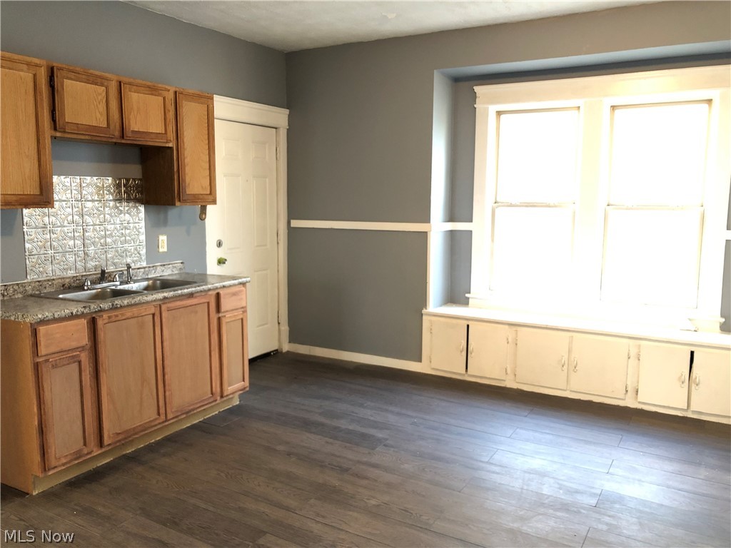 5604 Linton Avenue Cleveland OH 44105