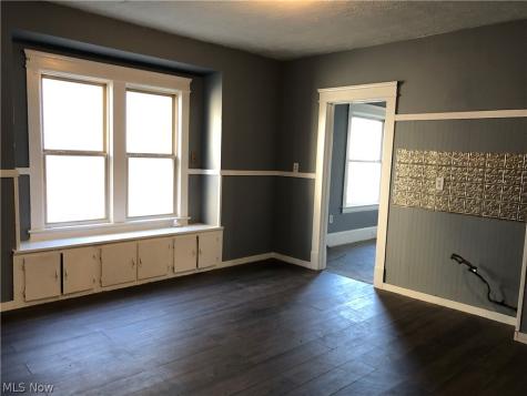 5604 Linton Avenue Cleveland OH 44105