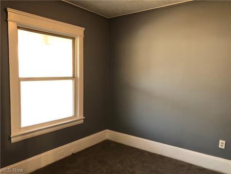 5604 Linton Avenue Cleveland OH 44105