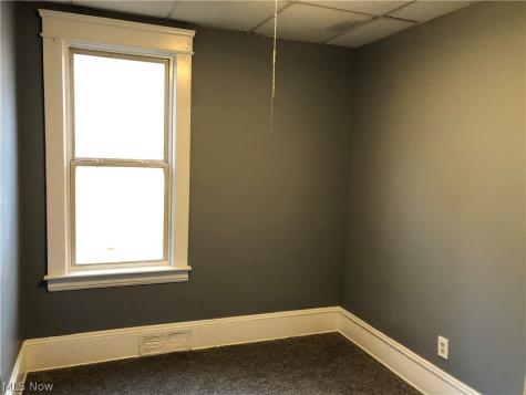 5604 Linton Avenue Cleveland OH 44105