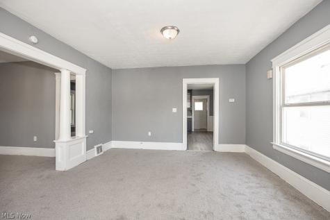 5604 Linton Avenue Cleveland OH 44105