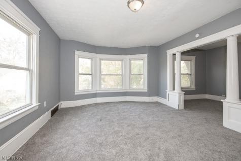 5604 Linton Avenue Cleveland OH 44105