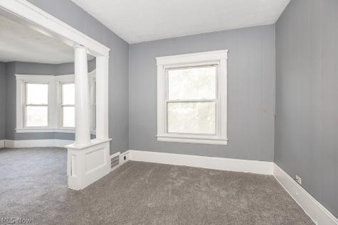 5604 Linton Avenue Cleveland OH 44105