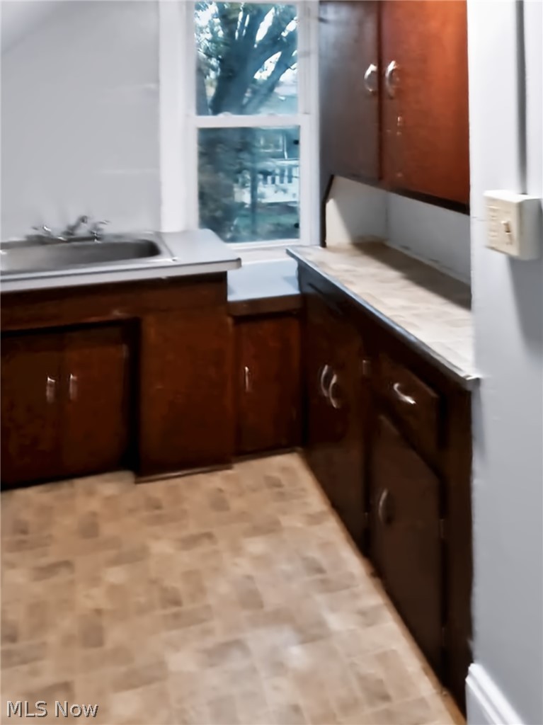1382 E 188th Street Cleveland OH 44110