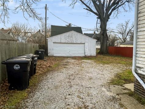 1382 E 188th Street Cleveland OH 44110