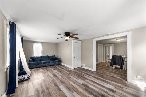 10816 Governor Avenue Cleveland OH 44111