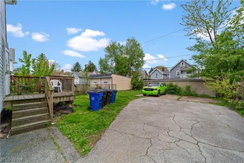 10816 Governor Avenue Cleveland OH 44111