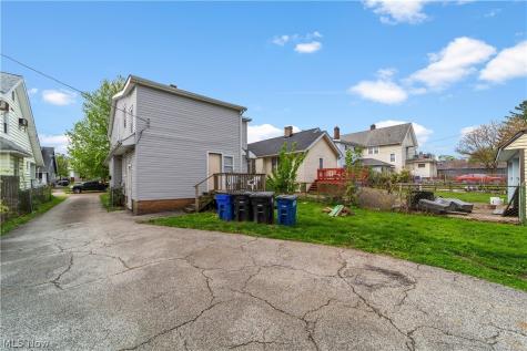 10816 Governor Avenue Cleveland OH 44111