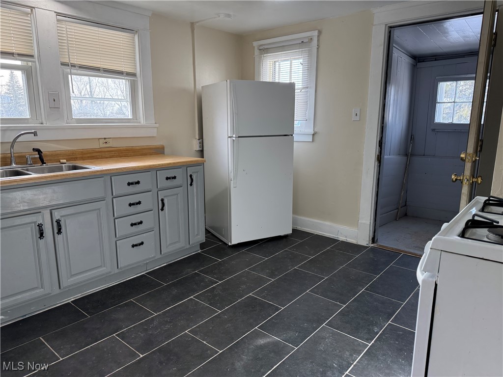 838 Woodbine Avenue SE Warren OH 44484