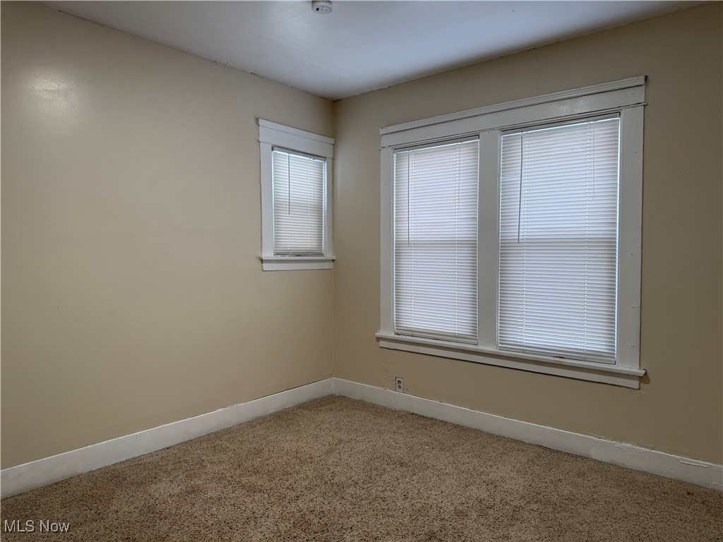 838 Woodbine Avenue SE Warren OH 44484