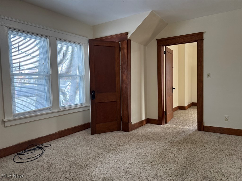 838 Woodbine Avenue SE Warren OH 44484