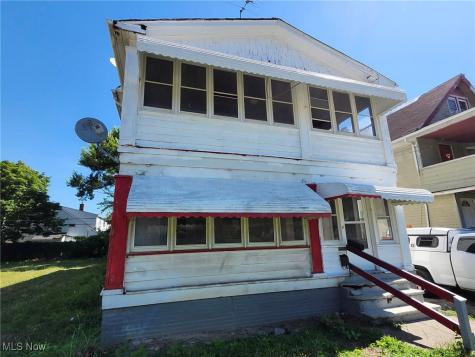 1639 Avalon Road Cleveland OH 44112