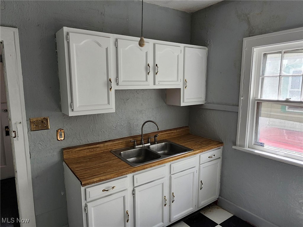 1639 Avalon Road Cleveland OH 44112