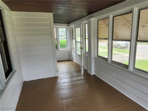 1639 Avalon Road Cleveland OH 44112