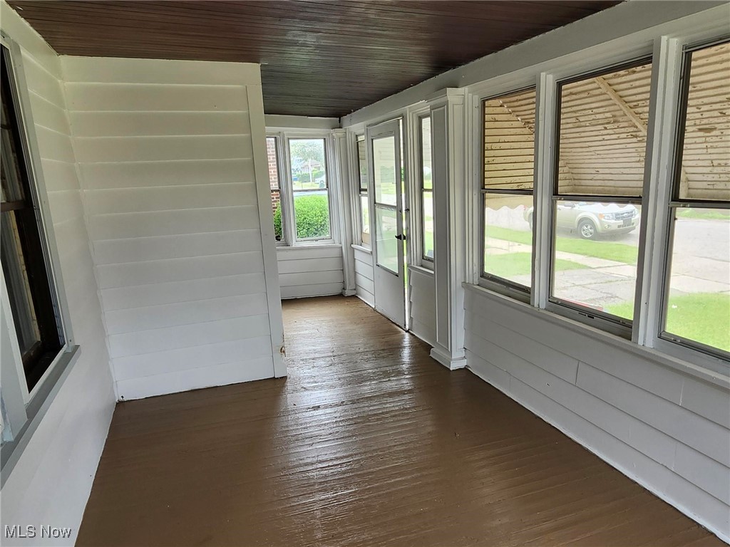 1639 Avalon Road Cleveland OH 44112