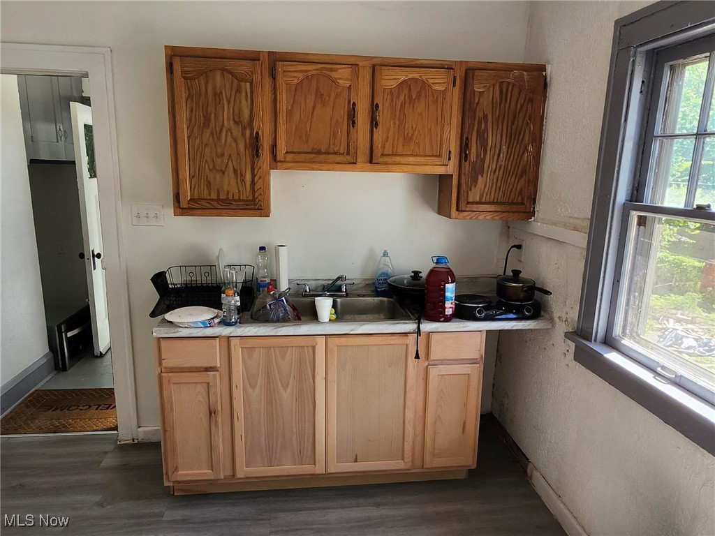 1639 Avalon Road Cleveland OH 44112