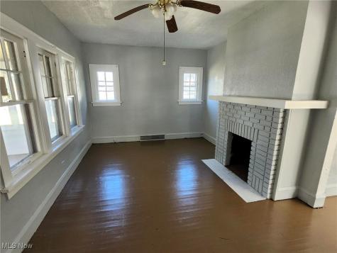 1639 Avalon Road Cleveland OH 44112