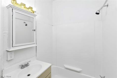 14104 Aspinwall Avenue Cleveland OH 44110