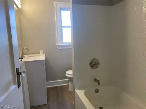 2580-2582 Colchester Road Cleveland Heights OH 44106