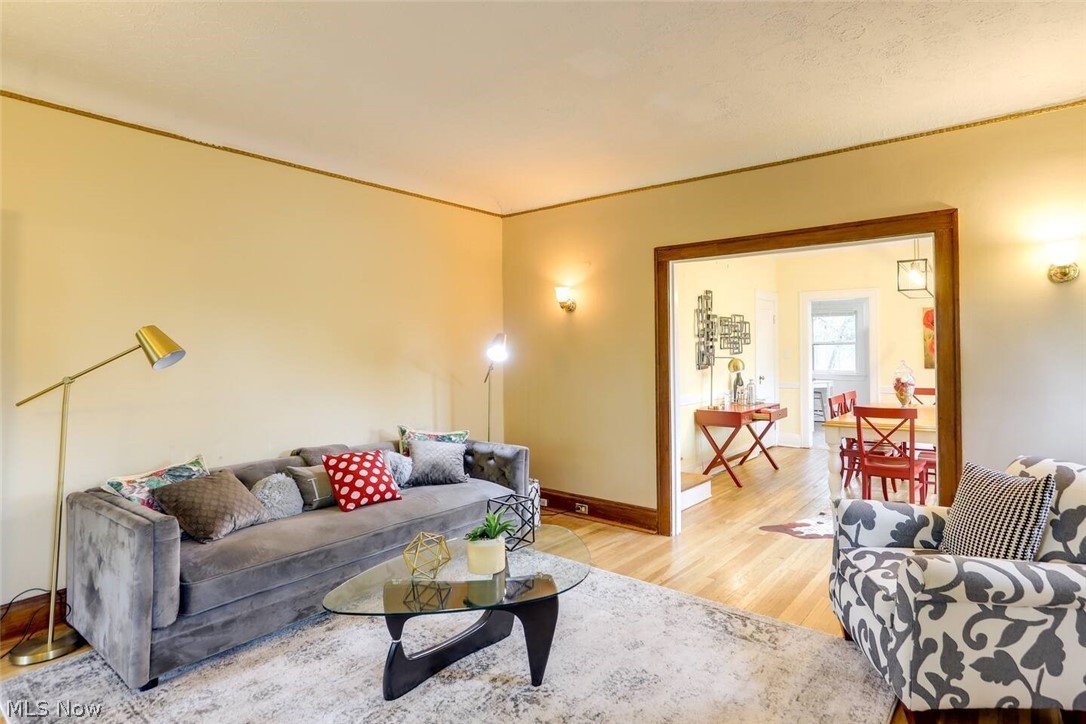 2580-2582 Colchester Road Cleveland Heights OH 44106