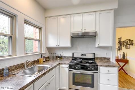 2580-2582 Colchester Road Cleveland Heights OH 44106