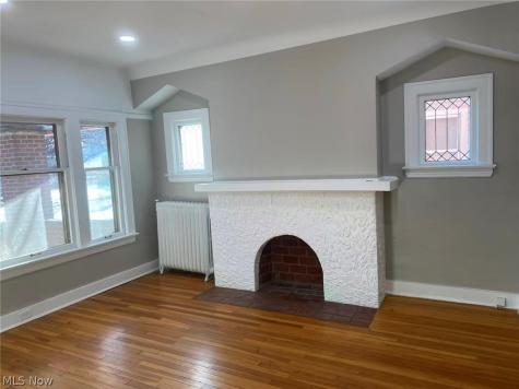 2580-2582 Colchester Road Cleveland Heights OH 44106
