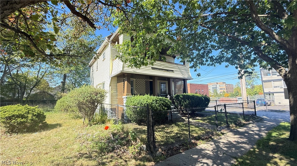 2766 E 119th Street Cleveland OH 44120