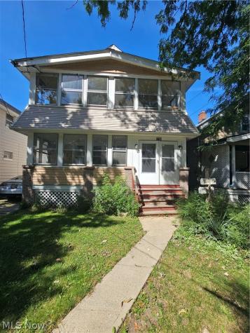 2700 Hood Avenue Cleveland OH 44109