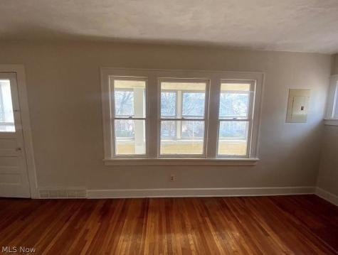 2700 Hood Avenue Cleveland OH 44109