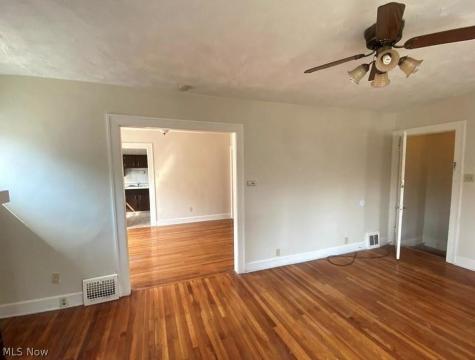 2700 Hood Avenue Cleveland OH 44109
