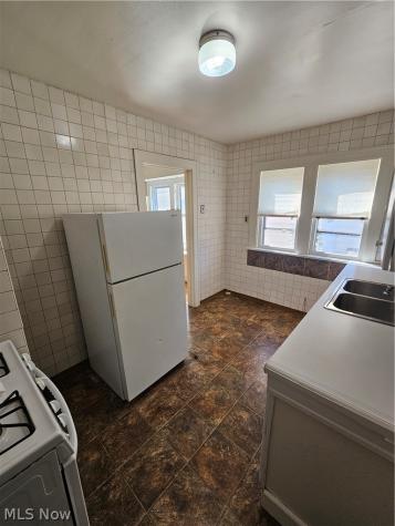 2700 Hood Avenue Cleveland OH 44109