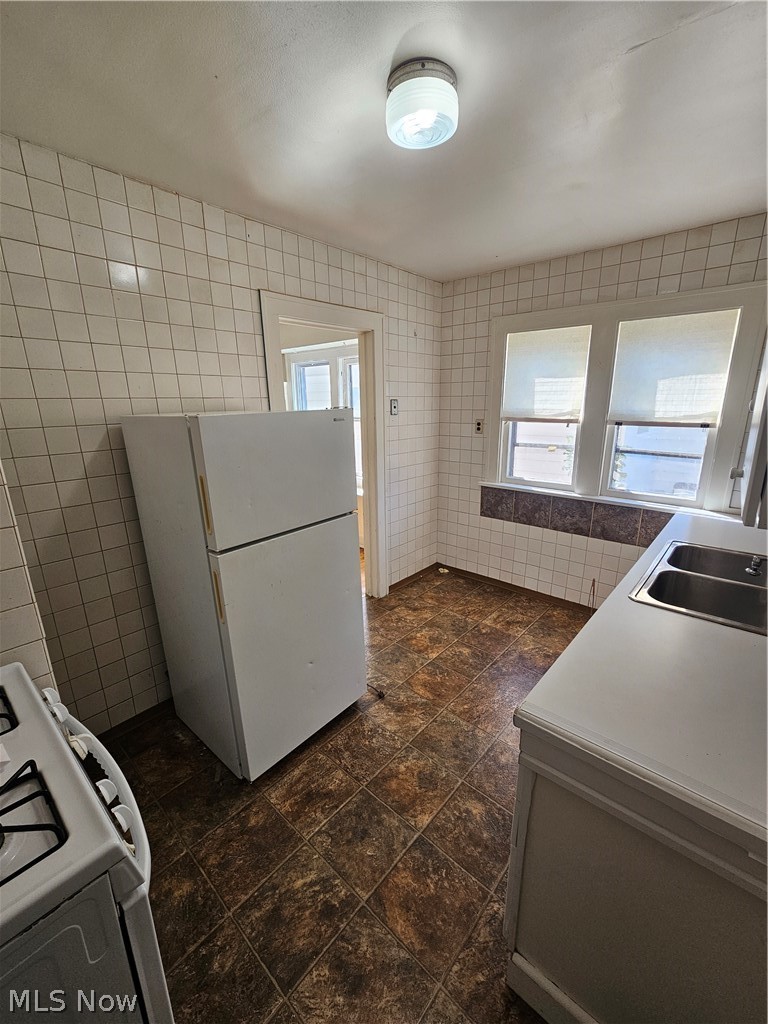 2700 Hood Avenue Cleveland OH 44109