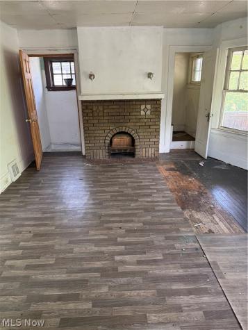 1014 E 141st Street Cleveland OH 44110