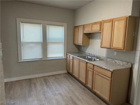 3153 E 102nd Street Cleveland OH 44104