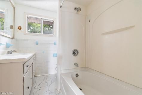 2337 38th Street NW Canton OH 44709